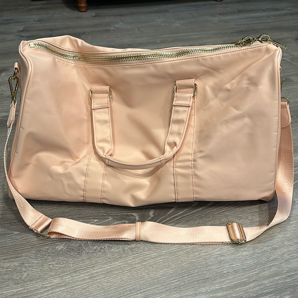 Like new stoney clover lane duffle in limited edition sparkling cider color
